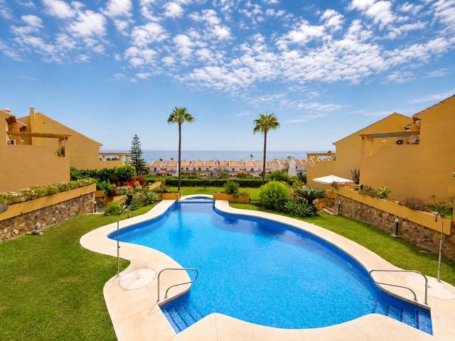 3 soverom Leilighet til salgs i La Duquesa / Puerto de la Duquesa, Manilva med svømmebasseng garasje - € 424 000 (Ref: 10103142)