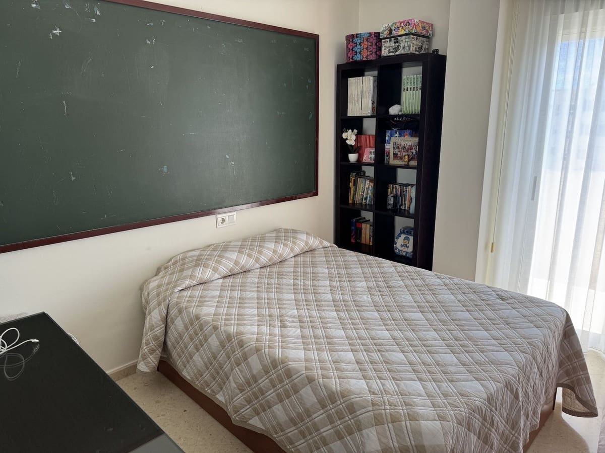 4 soverom Leilighet til salgs i Estepona med svømmebasseng garasje - € 695 000 (Ref: 10103146)