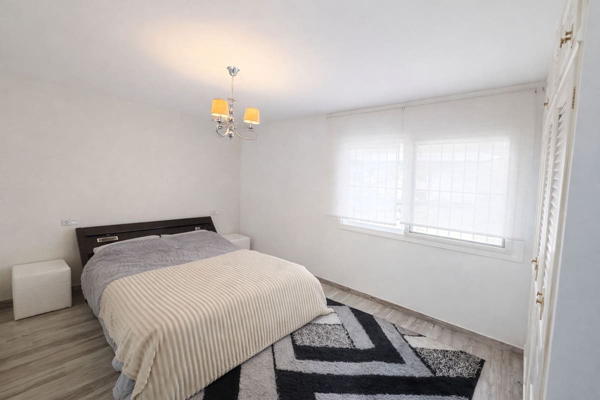 3 chambre Maison de Ville à vendre à Estepona avec garage - 698 000 € (Ref: 10103147)