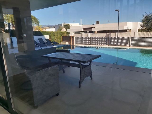 Chalet de 3 habitaciones en Valle Romano Golf, Estepona en venta con piscina - 1.440.000 € (Ref: 10103151)