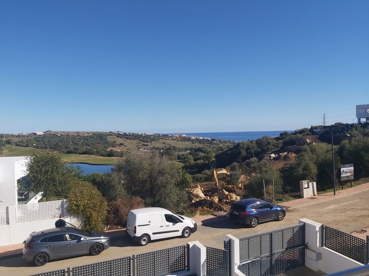 Chalet de 3 habitaciones en Estepona en venta con piscina - 1.440.000 € (Ref: 10103151)
