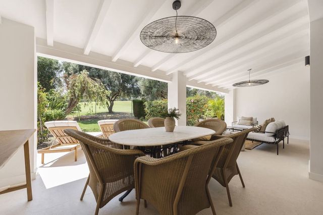 4 soverom Hus til salgs i Los Naranjos, Marbella med svømmebasseng garasje - € 1 650 000 (Ref: 10103152)