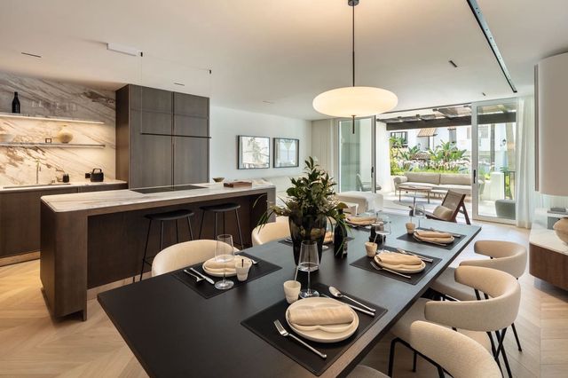 3 soverom Leilighet til salgs i Golden Mile, Marbella - € 3 995 000 (Ref: 10103159)