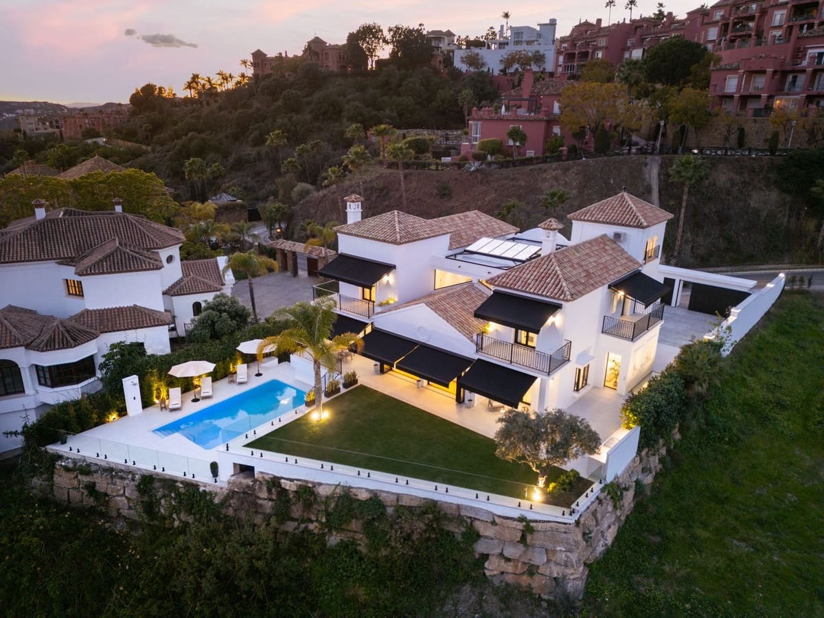5 Zimmer Villa zu verkaufen in La Quinta mit Pool Garage - 4.900.000 € (Ref: 10103161)