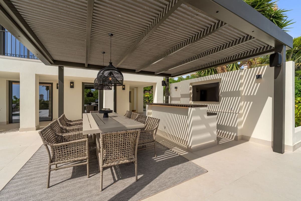 5 Zimmer Villa zu verkaufen in Golden Mile mit Pool Garage - 7.800.000 € (Ref: 10103167)