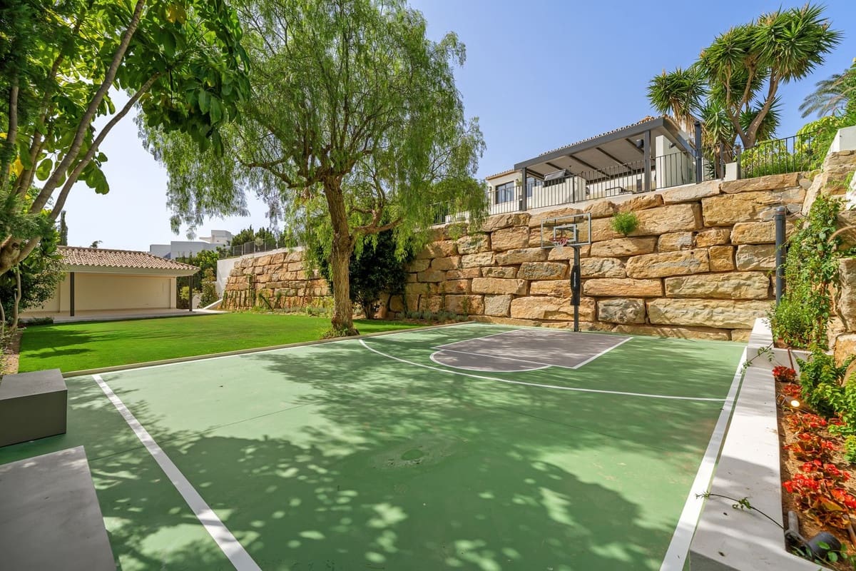 5 Zimmer Villa zu verkaufen in Golden Mile mit Pool Garage - 7.800.000 € (Ref: 10103167)