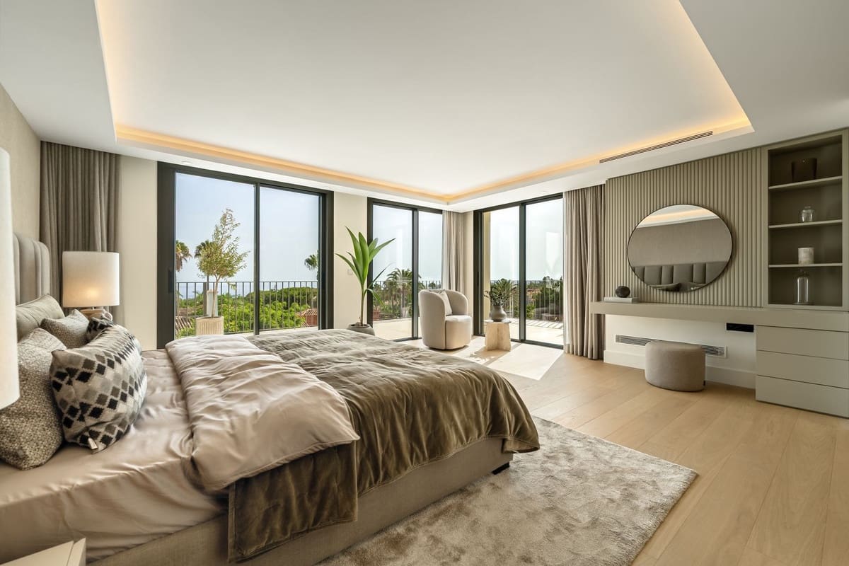 5 Zimmer Villa zu verkaufen in Golden Mile mit Pool Garage - 7.800.000 € (Ref: 10103167)
