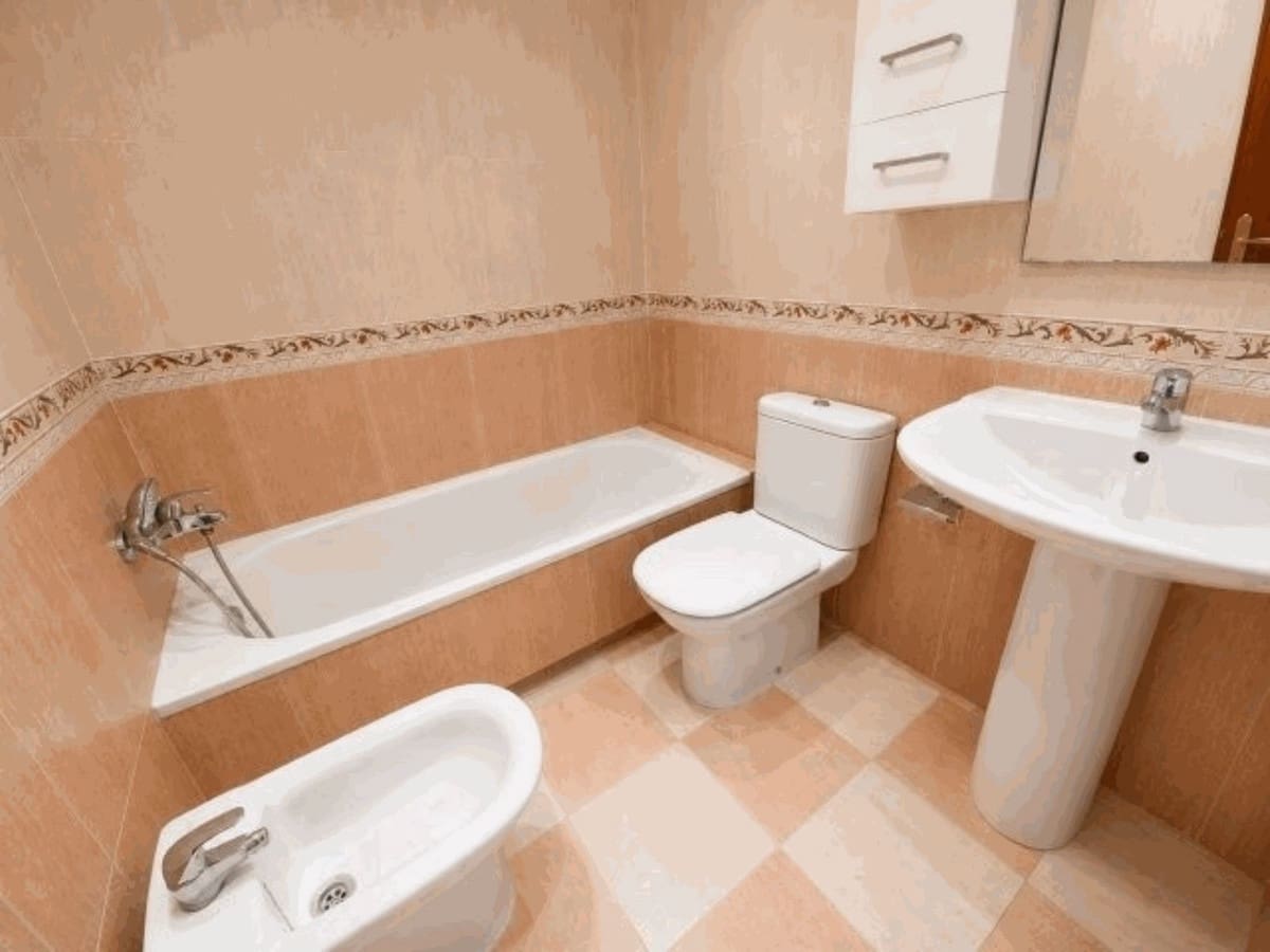 2 sypialnia Apartament na sprzedaż w San Luis de Sabinillas z basenem garażem - 244 000 € (Ref: 10103171)