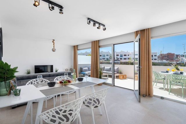 3 bedroom Apartment for sale in Los Balcones with pool garage - € 328,000 (Ref: 10103180)