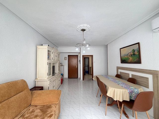 3 soveværelse Lejlighed til salg i Las Piscinas Naturales, Torrevieja - € 175.000 (Ref: 10103205)