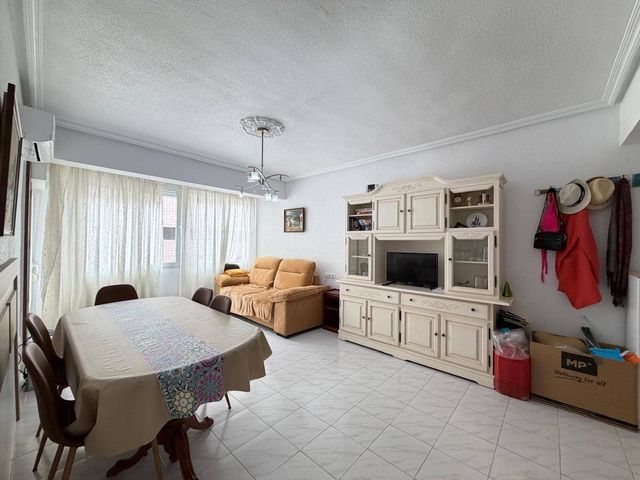 3 soveværelse Lejlighed til salg i Las Piscinas Naturales, Torrevieja - € 175.000 (Ref: 10103205)