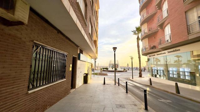 4 sovrum Lägenhet till salu i Centro - Muelle Pesquero, Torrevieja - 419 900 € (Ref: 10103257)