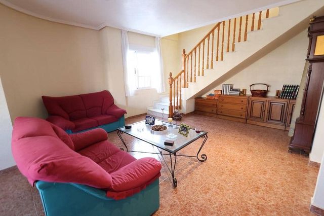 3 quarto Moradia para venda em Los Balcones - Los Altos, Torrevieja com piscina garagem - 320 000 € (Ref: 10103270)