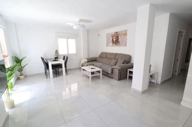 3 slaapkamer Appartement te koop in Parque de las Naciones, Torrevieja met garage - € 229.000 (Ref: 10103283)