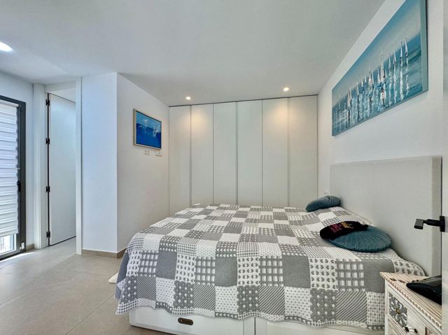 3 sovrum Villa till salu i Blue Lagoon med pool - 524 900 € (Ref: 10103311)