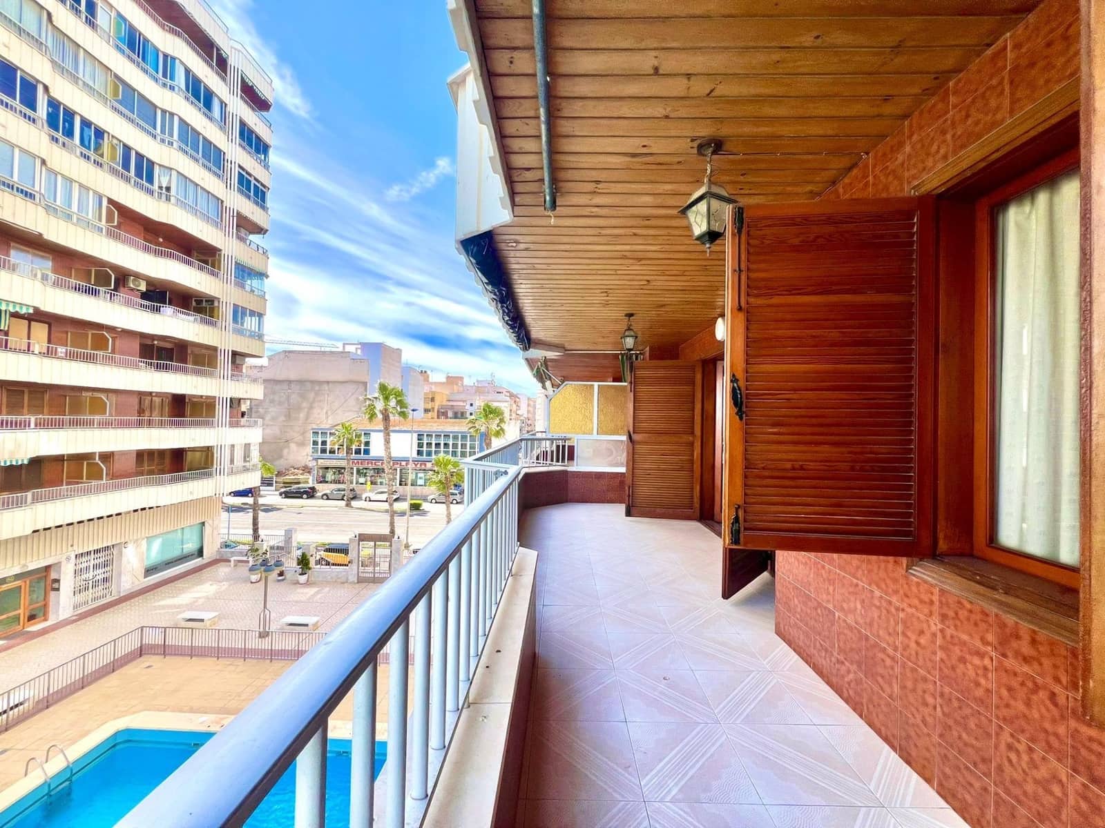 3 soveværelse Lejlighed til salg i Torrevieja med swimmingpool - € 249.900 (Ref: 10103342)