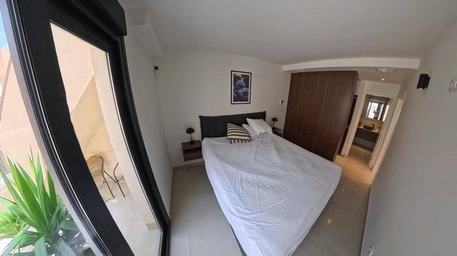 2 makuuhuone Huoneisto myytävänä paikassa Parque de las Naciones, Torrevieja mukana uima-altaan 
autotalli - 389 000 € (Ref: 10103350)