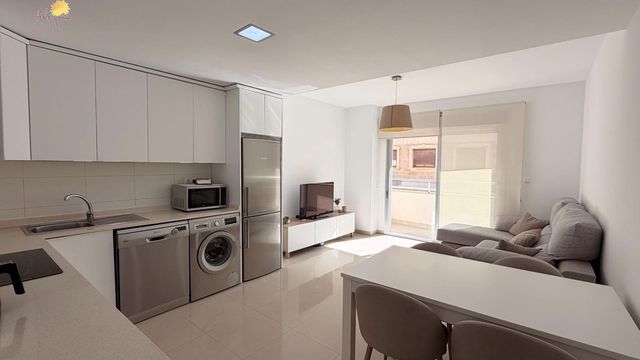 2 slaapkamer Appartement te koop in Parque de las Naciones, Torrevieja - € 169.000 (Ref: 10103363)