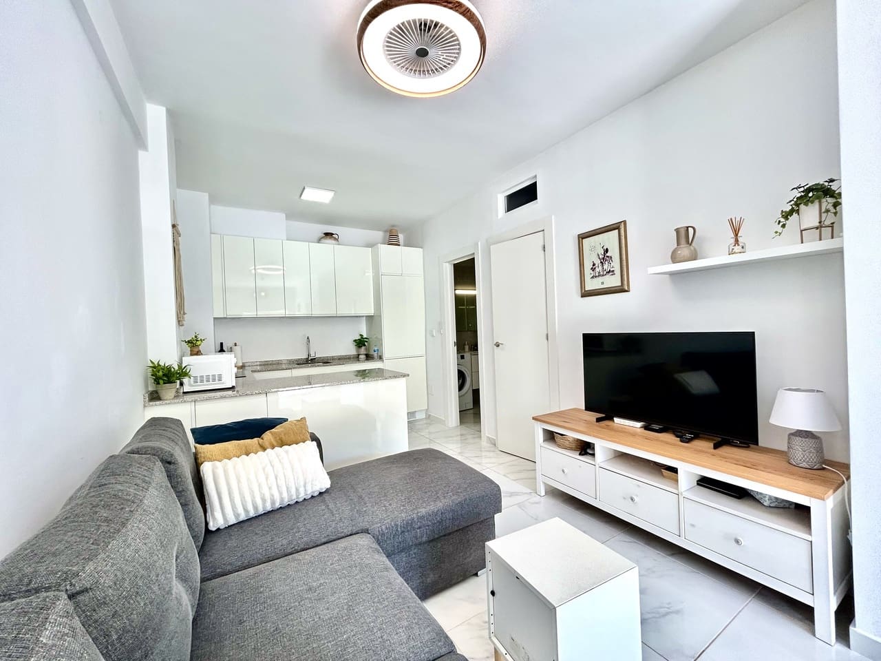 2 makuuhuone Huoneisto myytävänä paikassa La Zenia mukana 
autotalli - 179 900 € (Ref: 10103370)
