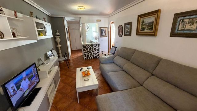 2 bedroom Apartment for sale in Antonio Machado, Torrevieja with pool - € 175,900 (Ref: 10103415)