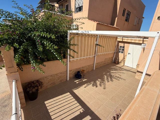 2 soverom Leilighet til salgs i Aguas Nuevas, Torrevieja med svømmebasseng - € 199 000 (Ref: 10103417)
