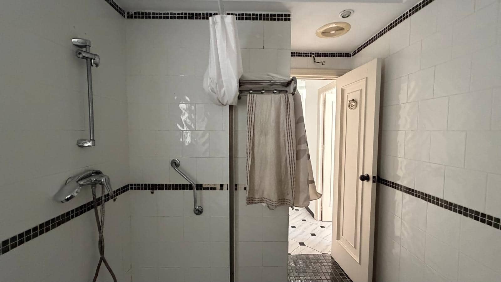 3 soveværelse Lejlighed til salg i Torrevieja - € 179.900 (Ref: 10103421)