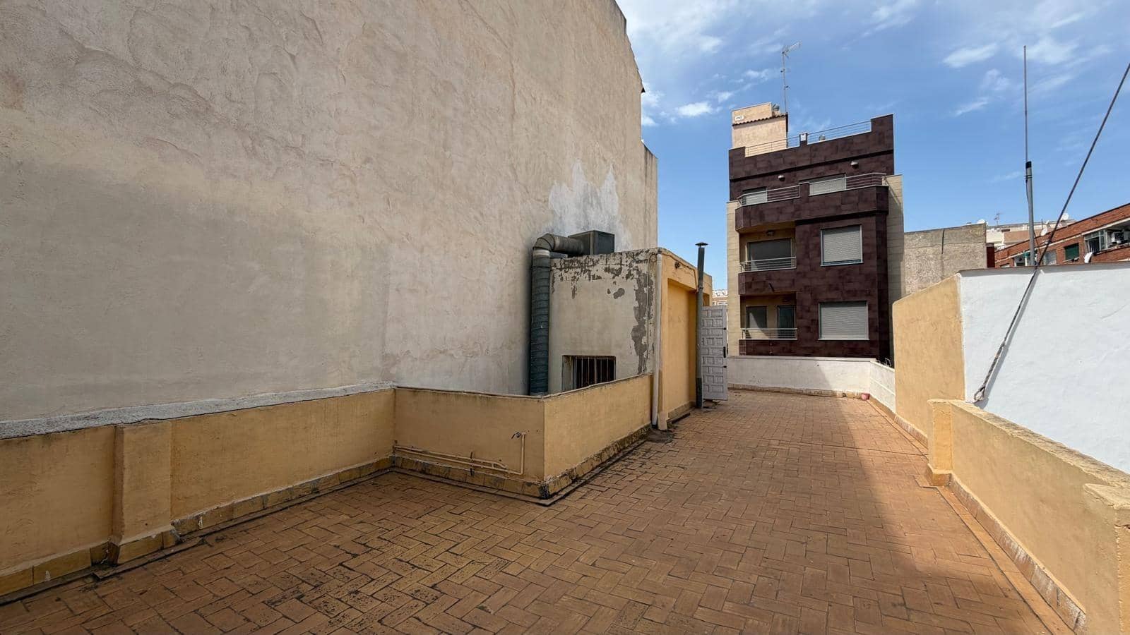 3 soveværelse Lejlighed til salg i Torrevieja - € 179.900 (Ref: 10103421)