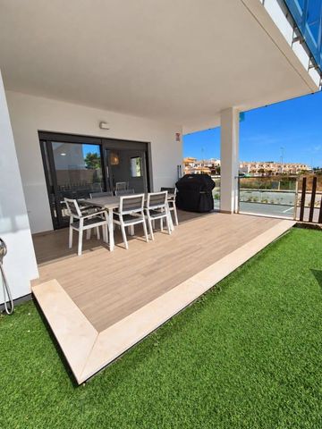 3 soveværelse Lejlighed til salg i Vistabella, Orihuela med swimmingpool - € 305.000 (Ref: 10103424)