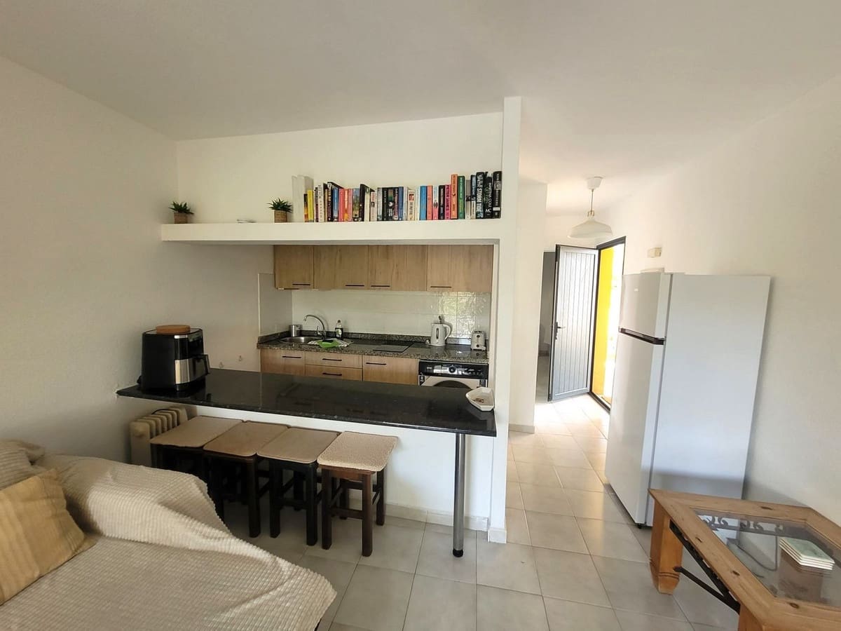 1 soverom Leilighet til salgs i Corralejo med svømmebasseng - € 210 000 (Ref: 10103426)