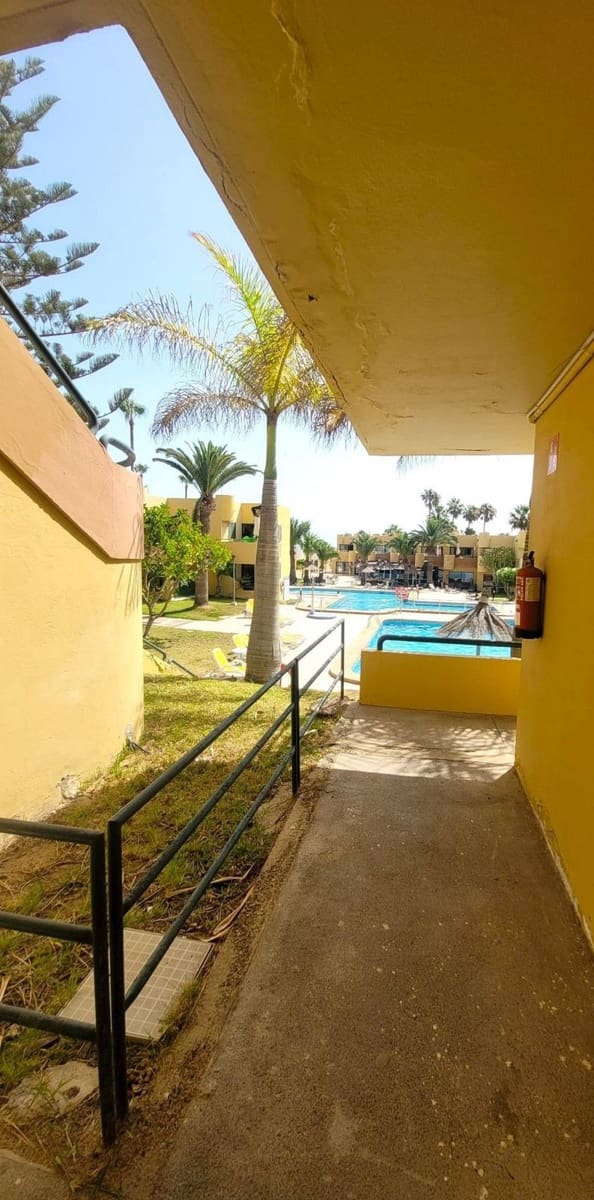 1 soverom Leilighet til salgs i Corralejo med svømmebasseng - € 210 000 (Ref: 10103426)