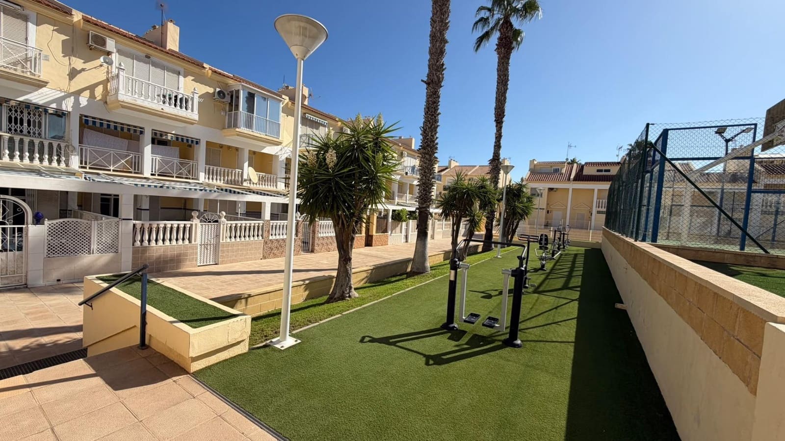 1 makuuhuone Huoneisto myytävänä paikassa Torrevieja mukana uima-altaan 
autotalli - 179 900 € (Ref: 10103434)