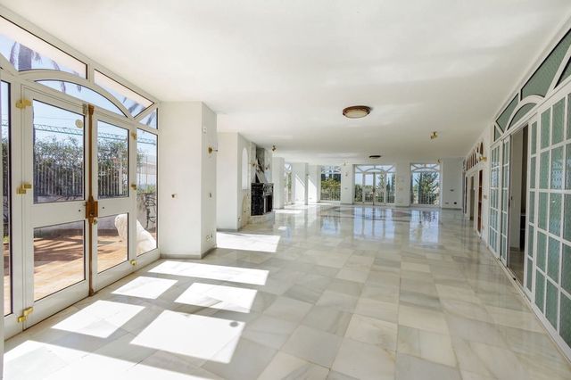 9 Zimmer Villa zu verkaufen in Torremuelle, Benalmádena mit Pool Garage - 2.999.000 € (Ref: 10103441)