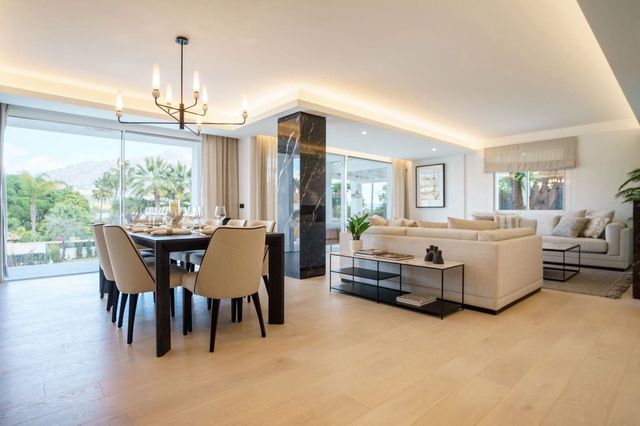 5 sovrum Villa till salu i Los Naranjos, Marbella med pool - 2 950 000 € (Ref: 10103451)