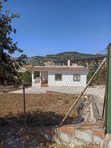 3 chambre Finca/Maison de Campagne à vendre à Zona Calvario, Estepona avec garage - 430 000 € (Ref: 10103452)