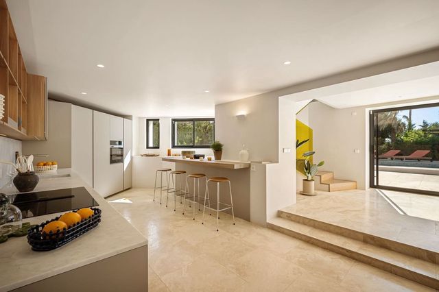 4 soverom Villa til salgs i Los Naranjos, Marbella med svømmebasseng garasje - € 2 995 000 (Ref: 10103457)
