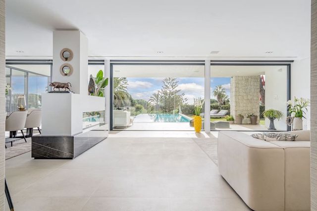 6 bedroom Villa for sale in Marbesa, Marbella with pool garage - € 6,250,000 (Ref: 10103460)