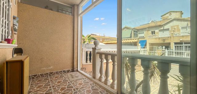 2 chambre Maison de Ville à vendre à Parque Acuático - Sector 25, Torrevieja avec piscine garage - 159 500 € (Ref: 10103472)