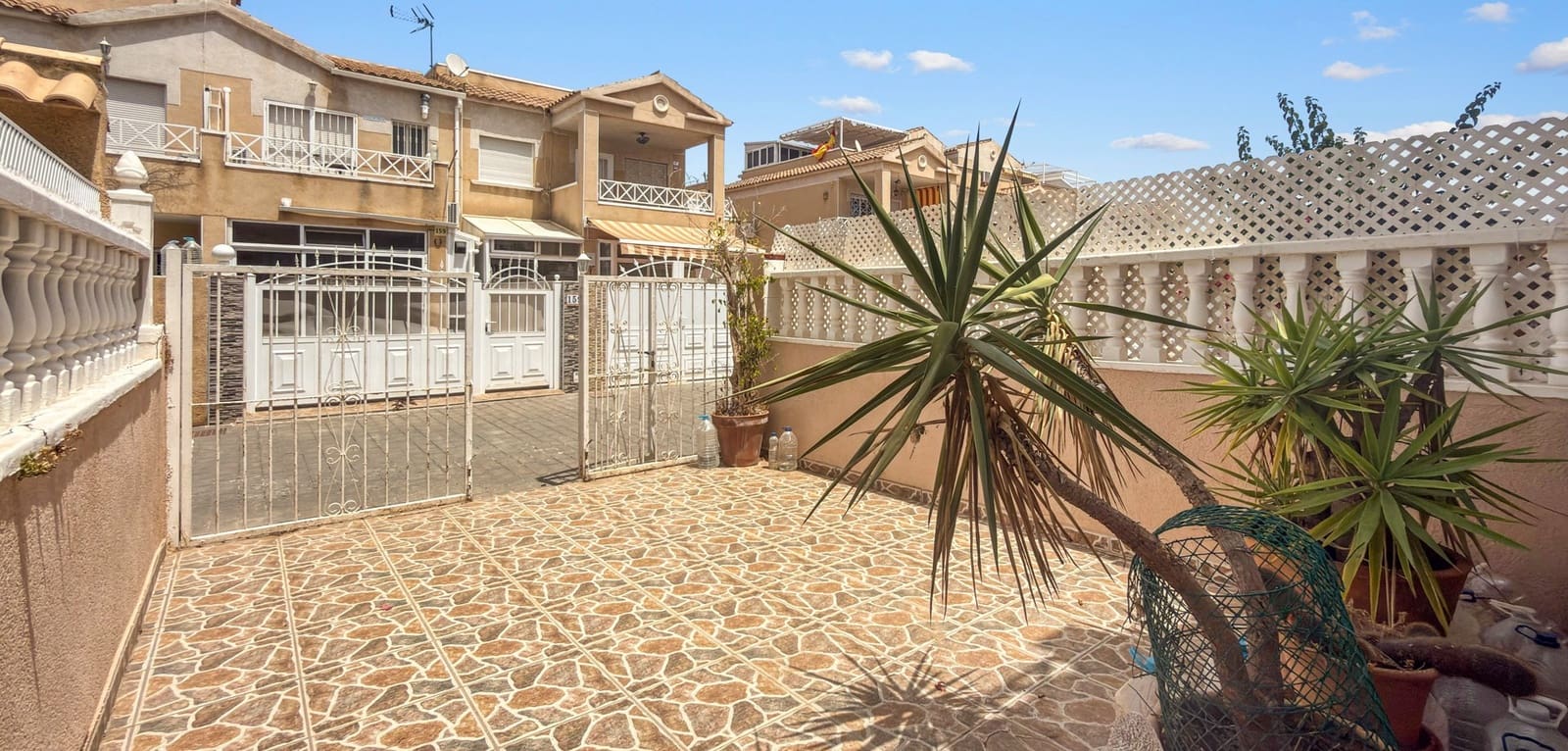 2 chambre Maison de Ville à vendre à Torrevieja avec piscine garage - 159 500 € (Ref: 10103472)