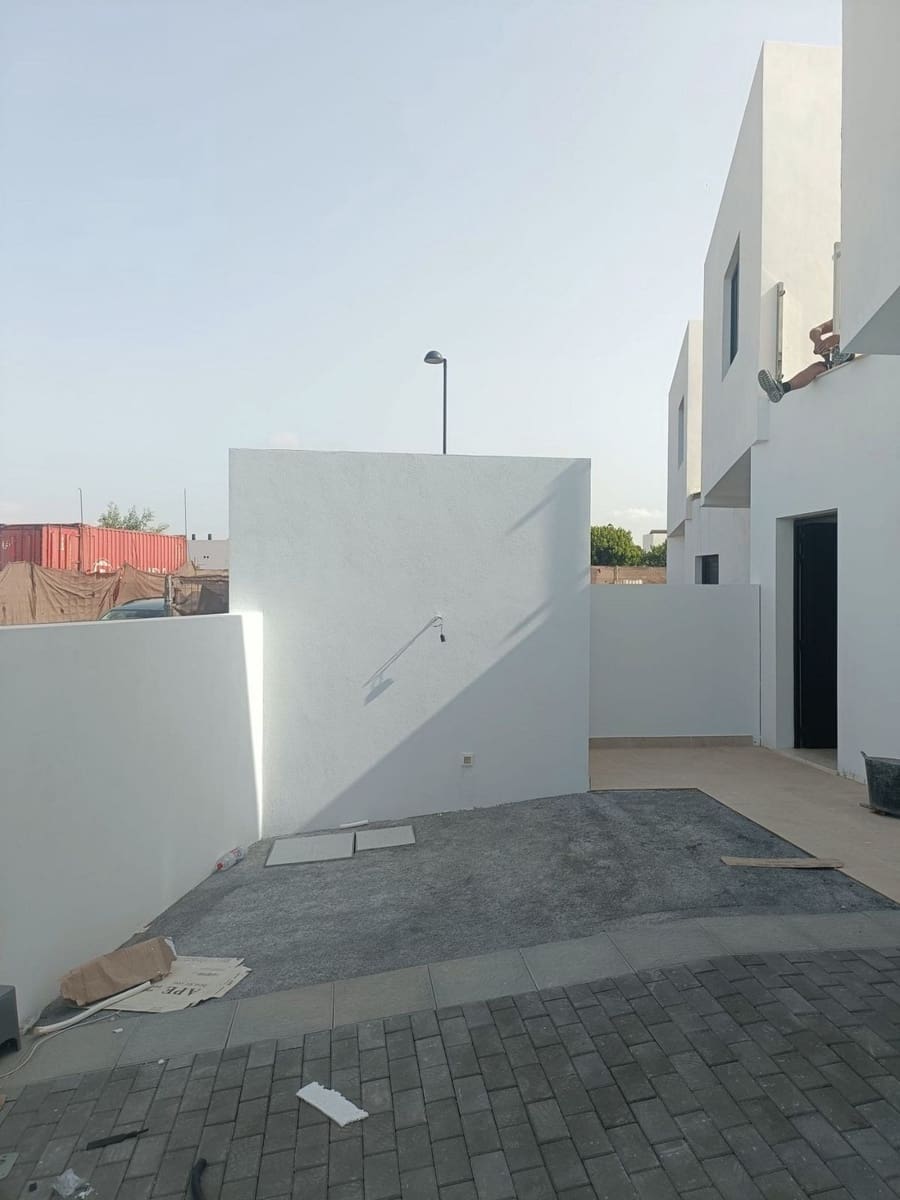 4 soveværelse Semi-Rækkehus til salg i Villaverde med swimmingpool garage - € 753.000 (Ref: 10103479)