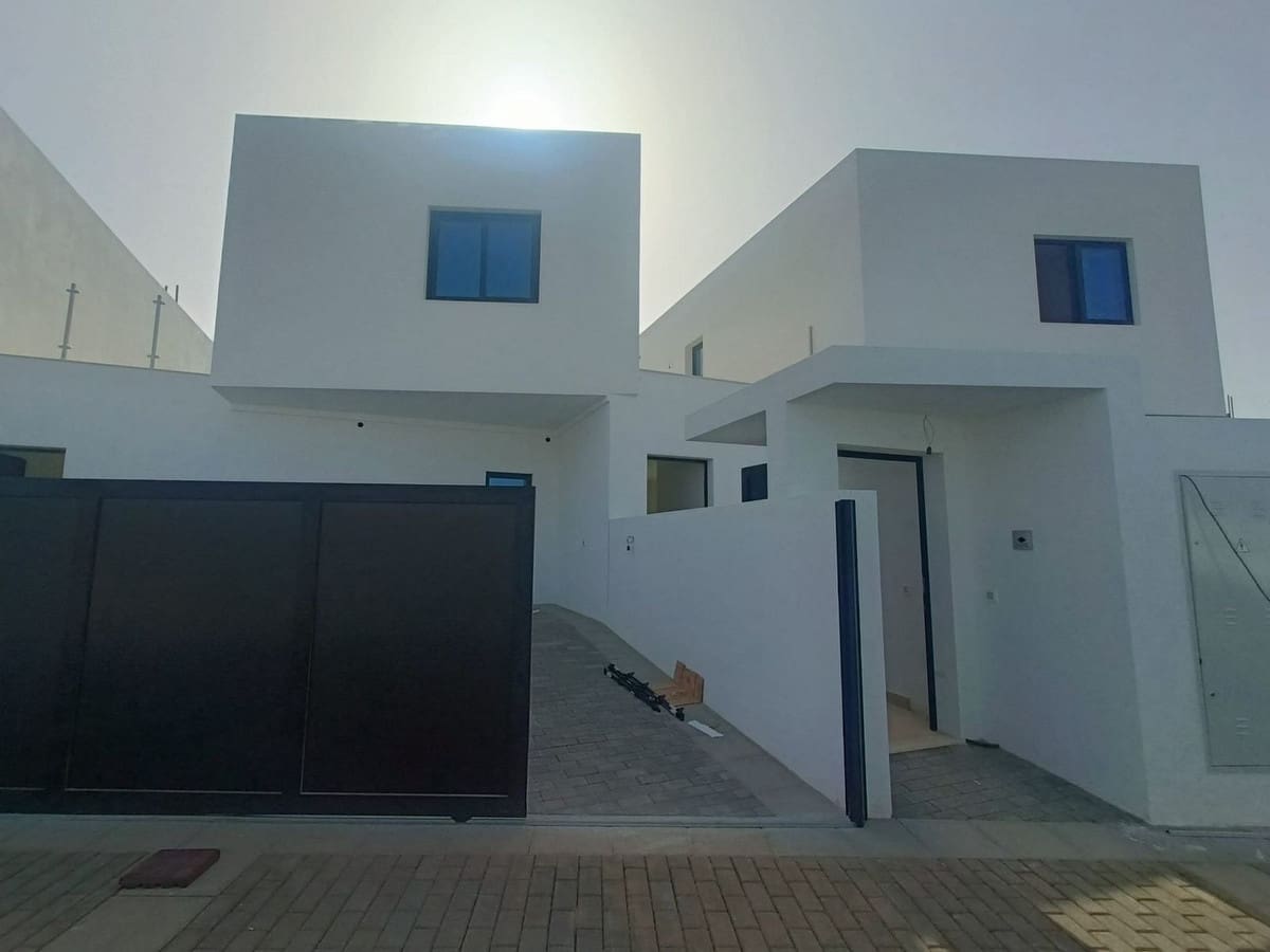 Pareado de 3 habitaciones en Villaverde en venta con piscina garaje - 588.000 € (Ref: 10103480)