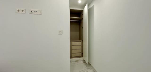 Apartamento de 2 habitaciones en Parque de las Naciones, Torrevieja en venta - 239.000 € (Ref: 10108754)