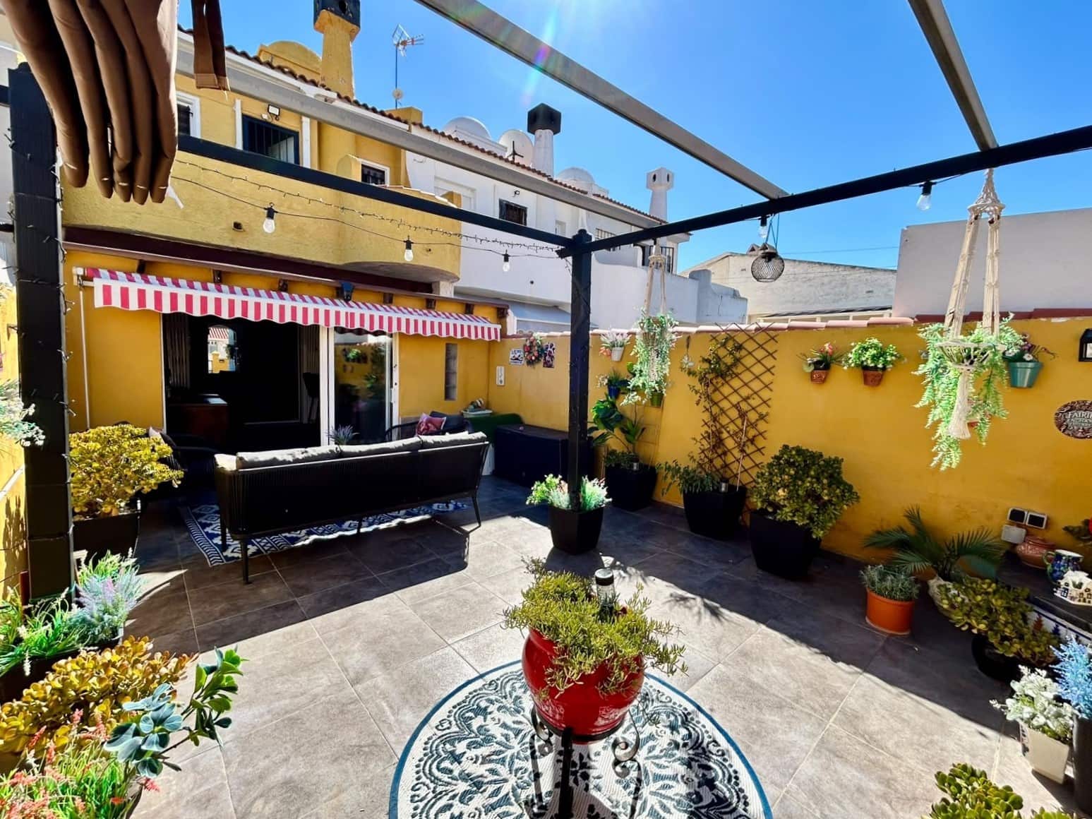 3 chambre Maison de Ville à vendre à Torrevieja - 175 000 € (Ref: 10110485)