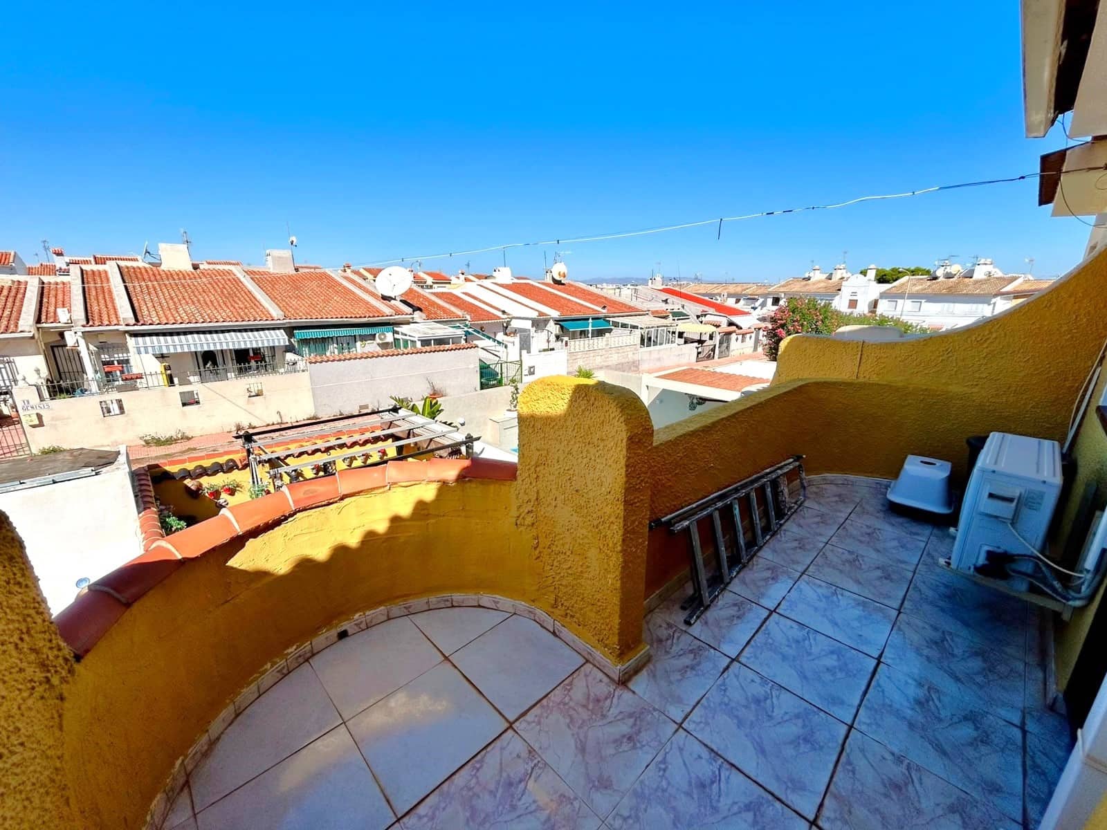 3 chambre Maison de Ville à vendre à Torrevieja - 175 000 € (Ref: 10110485)