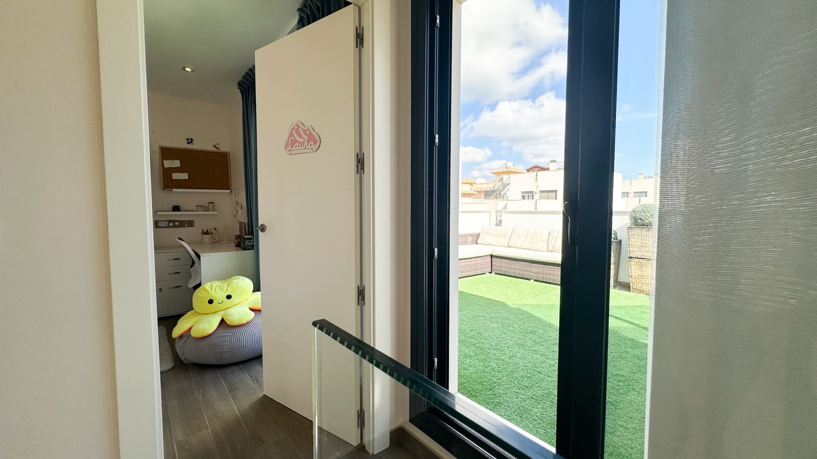 Estudio de 5 habitaciones en Torrevieja en venta con piscina garaje - 549.000 € (Ref: 10110487)