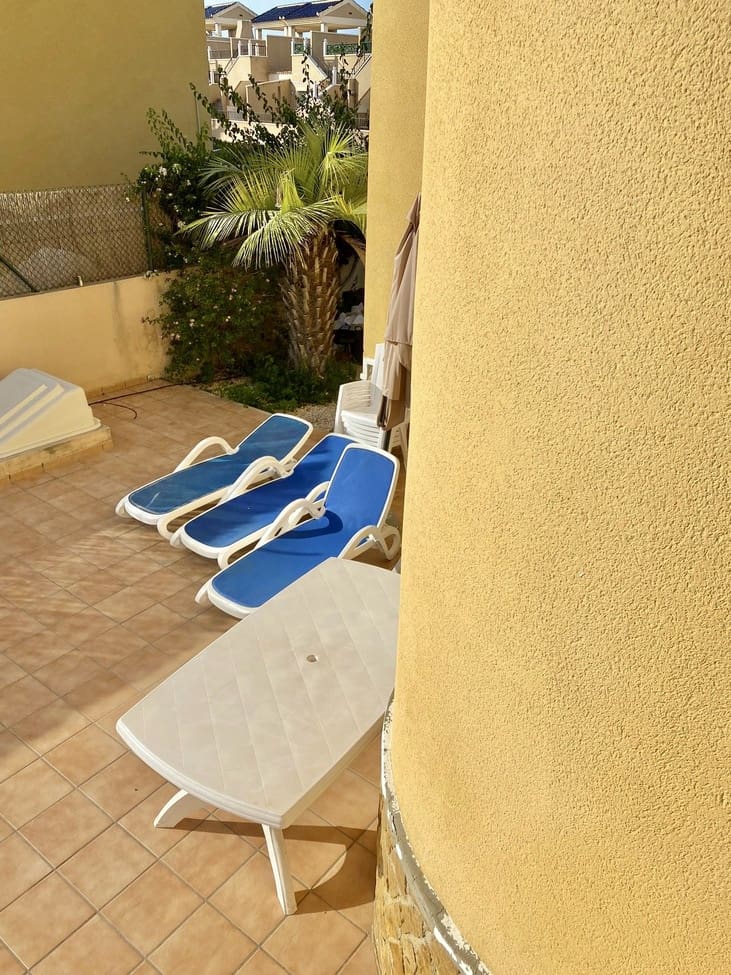 Pareado de 3 habitaciones en Villamartin en venta con piscina garaje - 363.500 € (Ref: 10110557)