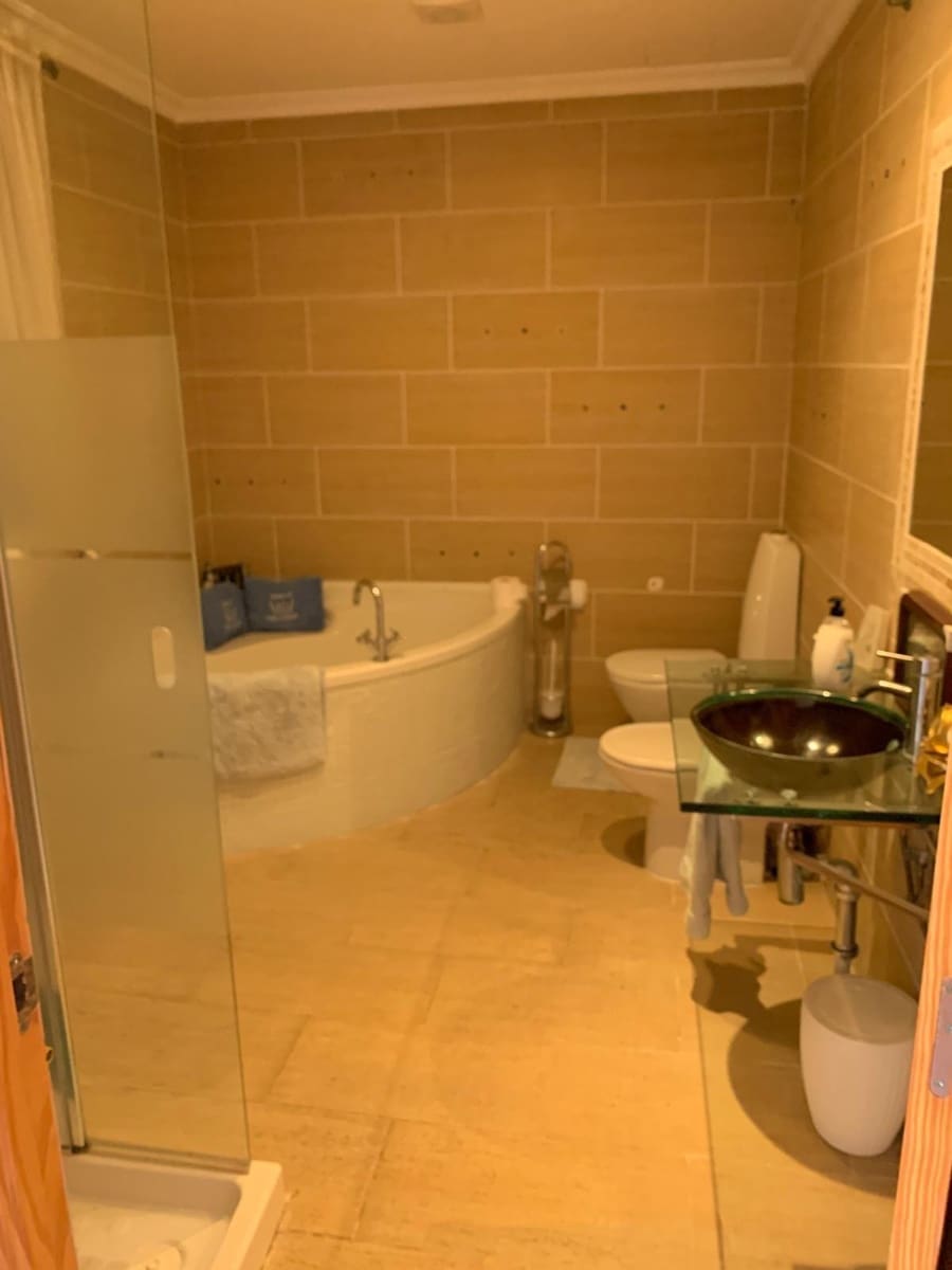 6 quarto Moradia para venda em Torrevieja com piscina garagem - 598 000 € (Ref: 10110566)
