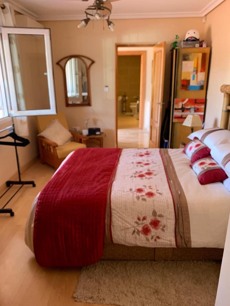 6 quarto Moradia para venda em Torrevieja com piscina garagem - 598 000 € (Ref: 10110566)