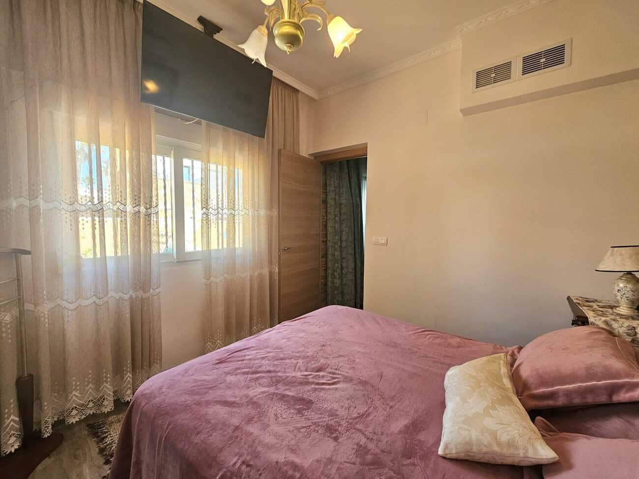 3 camera da letto Villa in vendita in Torrevieja con garage - 495.000 € (Rif: 10110578)