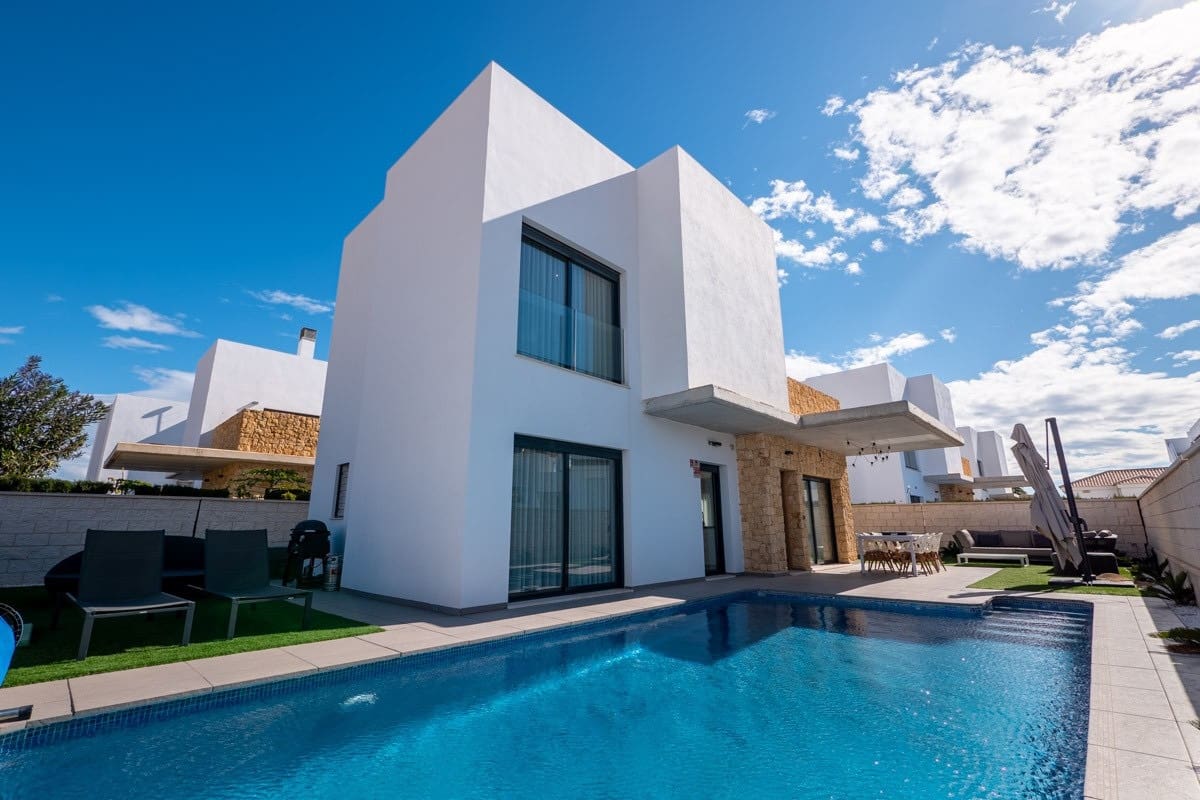 3 Zimmer Villa zu verkaufen in Ciudad Quesada mit Pool Garage - 499.500 € (Ref: 10110604)