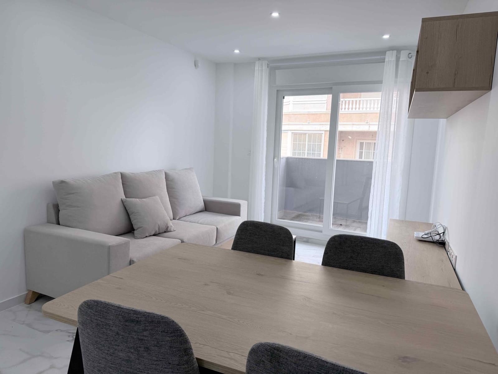 2 slaapkamer Appartement te koop in Torrevieja met zwembad - € 239.000 (Ref: 10110612)